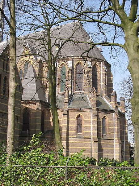 Koor en sacristie RK Sint-Vituskerk Hilversum